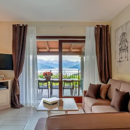 Sleeps 8 Pool Air Con Wifi *